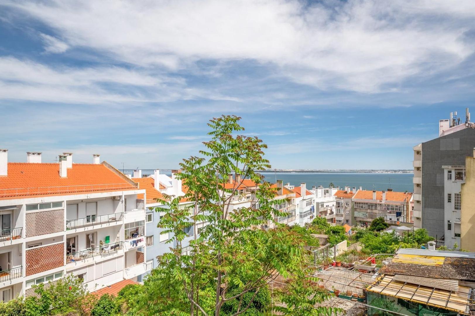 Guestready - Lush Atmosphere In Lisbon Apartment Екстериор снимка